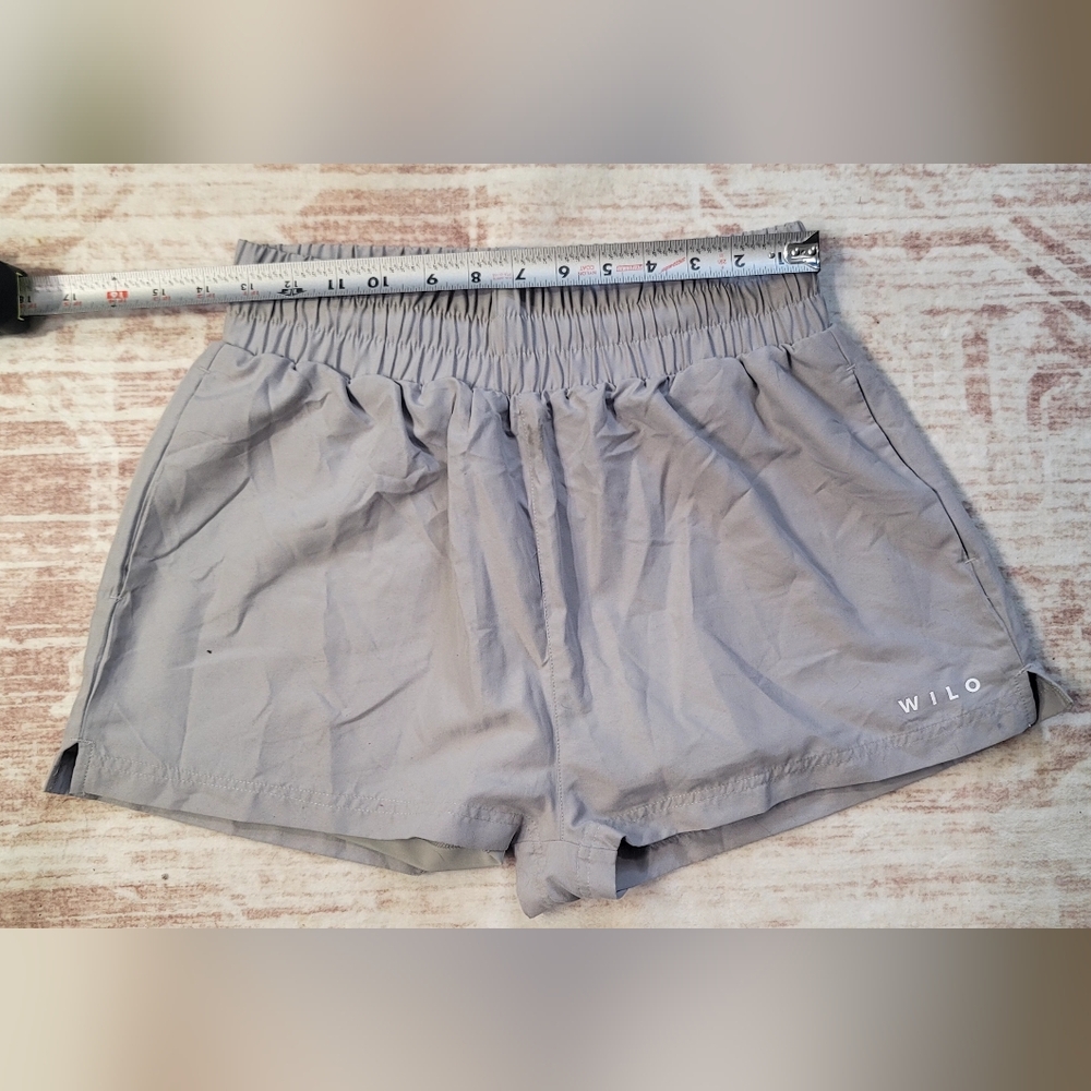 Wilo Highwaist Elastic Gray Workout Shorts | Size M